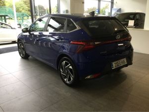 Hyundai i20 DELUXE PLUS - Only 10,000 Km - 1 Owner - Image 3