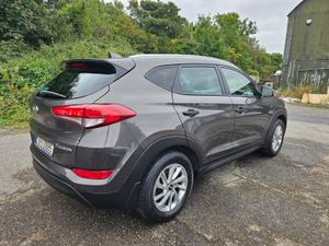 Hyundai Tucson 2016 1.7 diesel low mileage - Image 4