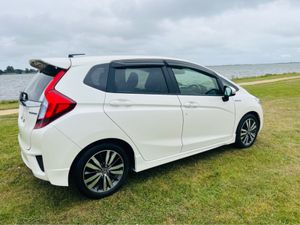 Honda Fit 1.5 AUTOMATIC HYBRID    TOP SPEC - Image 4