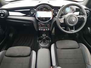 MINI Cooper Cooper Sport Auto - Image 4
