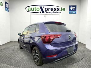 Volkswagen Polo 1.0 TSI Automatic, Reversing camer - Image 3