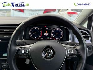 Volkswagen Golf 1.2 TSI Automatic, Reversing camer - Image 2