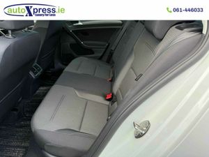 Volkswagen Golf 1.2 TSI Automatic, Reversing camer - Image 4