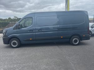Renault Master 170BHP Extra EX VAT Price Displayed - Image 4