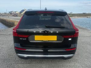 Volvo XC60 Recharge T6 Core AWD - Image 4