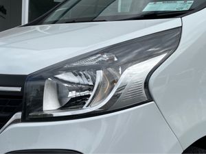 Renault Trafic LL30 ENERGY DCI 120 BUSINESS P - Image 3