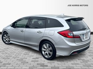 Honda Jade 1.5  HYBRID  7 Seater 5DR AUTO - Image 4