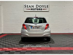 Toyota Yaris Yaris/Vitz 1.0 Petrol AUTO 5DR PUSH S - Image 4