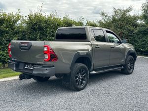 2022 Toyota Hilux 2.8 Invincible X 5 Seat N1 - Image 4