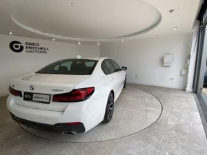 BMW 5 Series 520d Xdrive MHT M Sport 4dr Step Auto - Image 4