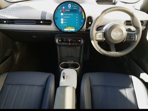 MINI Cooper Exclusive Level 1 - Image 4