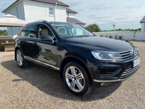 VW Touareg Crewcab 5 seat N1 - No Vat - Image 4