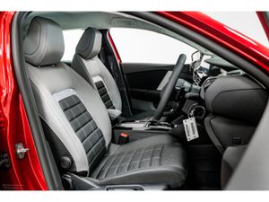 Citroen C4 You 1.2 Petrol Hybrid Auto 110HP - Image 3