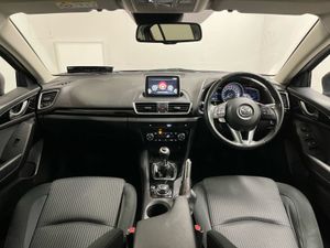 Mazda 3 Executive SE 1.5p 100PS - Image 4
