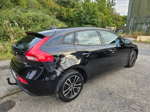 Volvo V40 2016 2.0 diesel low mileage - Image 4