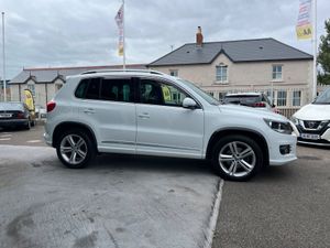 142 Volkswagen Tiguan 2.0TDI R-Line - Image 4