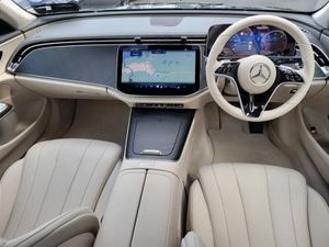 Mercedes-Benz E-Class E220d Exclusive Plus Auto - Image 4