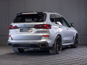 2025 BMW X5 X-Drive 50e M-Sport - Image 3