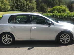 Volkswagen Golf  1.6 TDI 105BHP HIGHLINE - Image 4