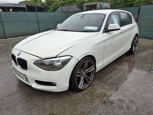 *2012 BMW 1 Series . Very light Damage - Image 3