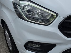 Ford Transit custom 2021 ( FINANCE AVAILABLE) - Image 4