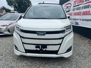 Toyota Noah **2019** - Image 3