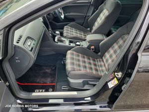 Volkswagen Golf GTI 2.0 Dynamic DSG - Image 4