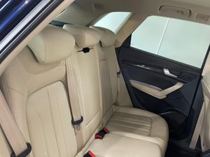 Audi Q5 2.0 TDI 190 Q S-TRONIC SE 4DR AUTO - Image 4