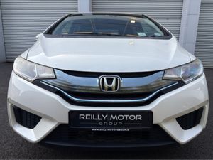 Honda Fit 1.5 PETROL HYBRID AUTO - Image 2