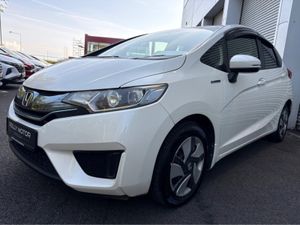Honda Fit 1.5 PETROL HYBRID AUTO - Image 3