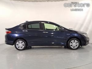 Honda Grace 1.5 PET Hybrid Auto  low Mileage - Image 2