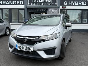 2016 Honda Fit/Jazz 1.5 Hybrid auto Only 37K Miles - Image 2
