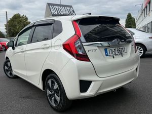 2017 Honda Fit /Jazz1.5 Hybrid,Auto ,Low Miles35K - Image 4