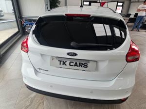 17 FORD FOCUS 1.5 DIESEL ZETEC PLUS - Image 4