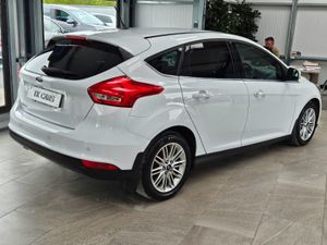 17 FORD FOCUS 1.5 DIESEL ZETEC PLUS - Image 3