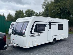 Lunar Clubman 4 Berth Fixed Bed Caravan - Image 2