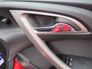 Opel Astra 2010 5DR LOW MILES DIESEL - Image 2