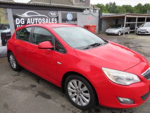 Opel Astra 2010 5DR LOW MILES DIESEL - Image 4
