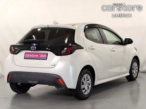 Toyota Yaris 1.5 Hybrid Auto - Image 3