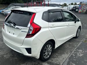 2014 Honda Fit 1.5L hybrid fresh Nct Rd Tax - Image 3
