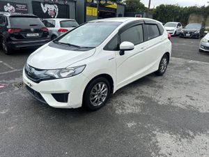 2014 Honda Fit 1.5L hybrid fresh Nct Rd Tax - Image 2