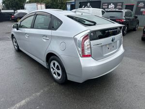 2014 Toyota Prius 1.8L HYBRID - Image 4