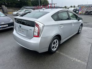 2014 Toyota Prius 1.8L HYBRID - Image 3