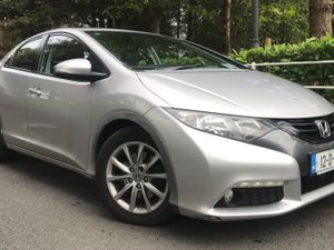 Honda Civic 2.2 I-DTEC Elite Edition Leather - Image 3