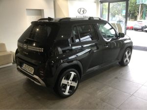 Hyundai INSTER ELEGANCE 49KWH - DEMO MODEL - - Image 2