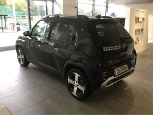 Hyundai INSTER ELEGANCE 49KWH - DEMO MODEL - - Image 3