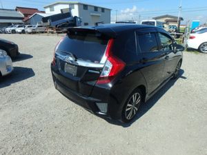 2014 Honda Fit 1.5 Hybrid - Image 3