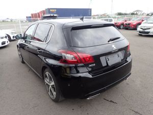 Peugeot 308 GT 2.0 DIESEL 180 BHP AUTOMATIC // GEN - Image 3
