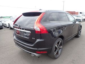 Volvo XC60 2.0 D4 DIESEL R-DESIGN PLUS AUTO // TOP - Image 4