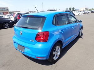 Volkswagen Polo 1.2 TSI COMFORTLINE PRO PETROL AUT - Image 3